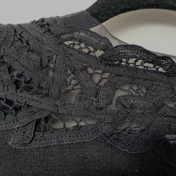 Veste noire courte brodée - Picture 4 of 4